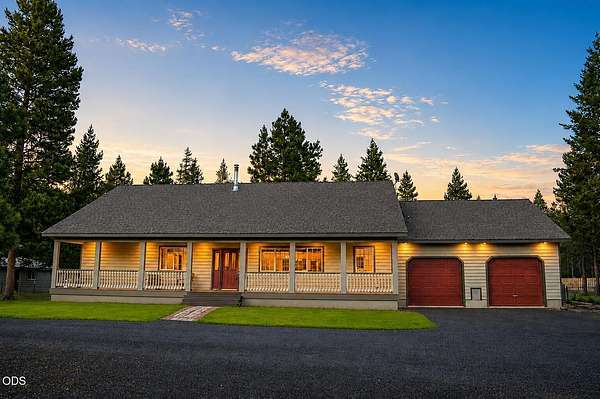 4.59 Acres of Land with Home for Sale in La Pine, Oregon