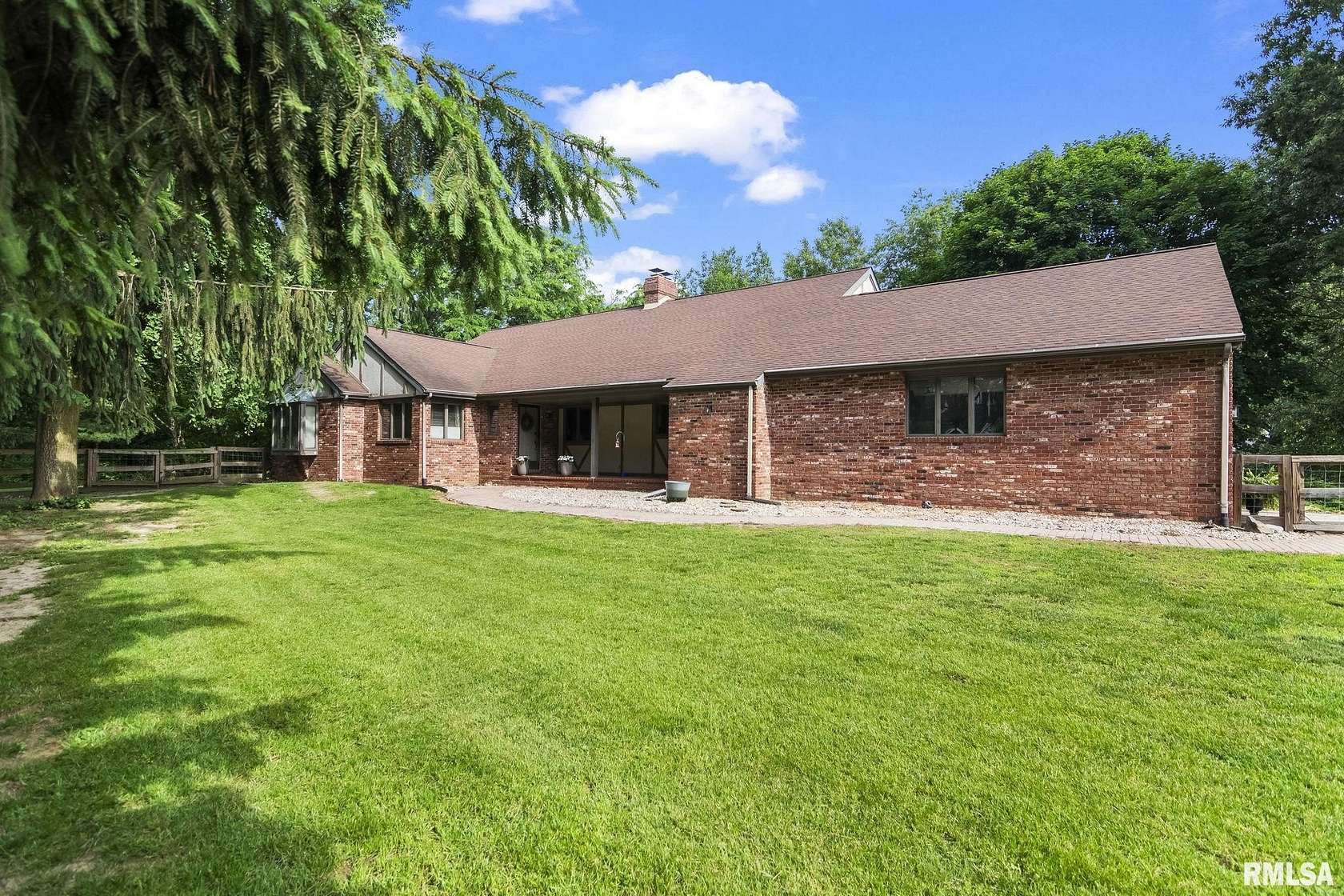 3 Acres of Land with Home for Sale in Rochester, Illinois