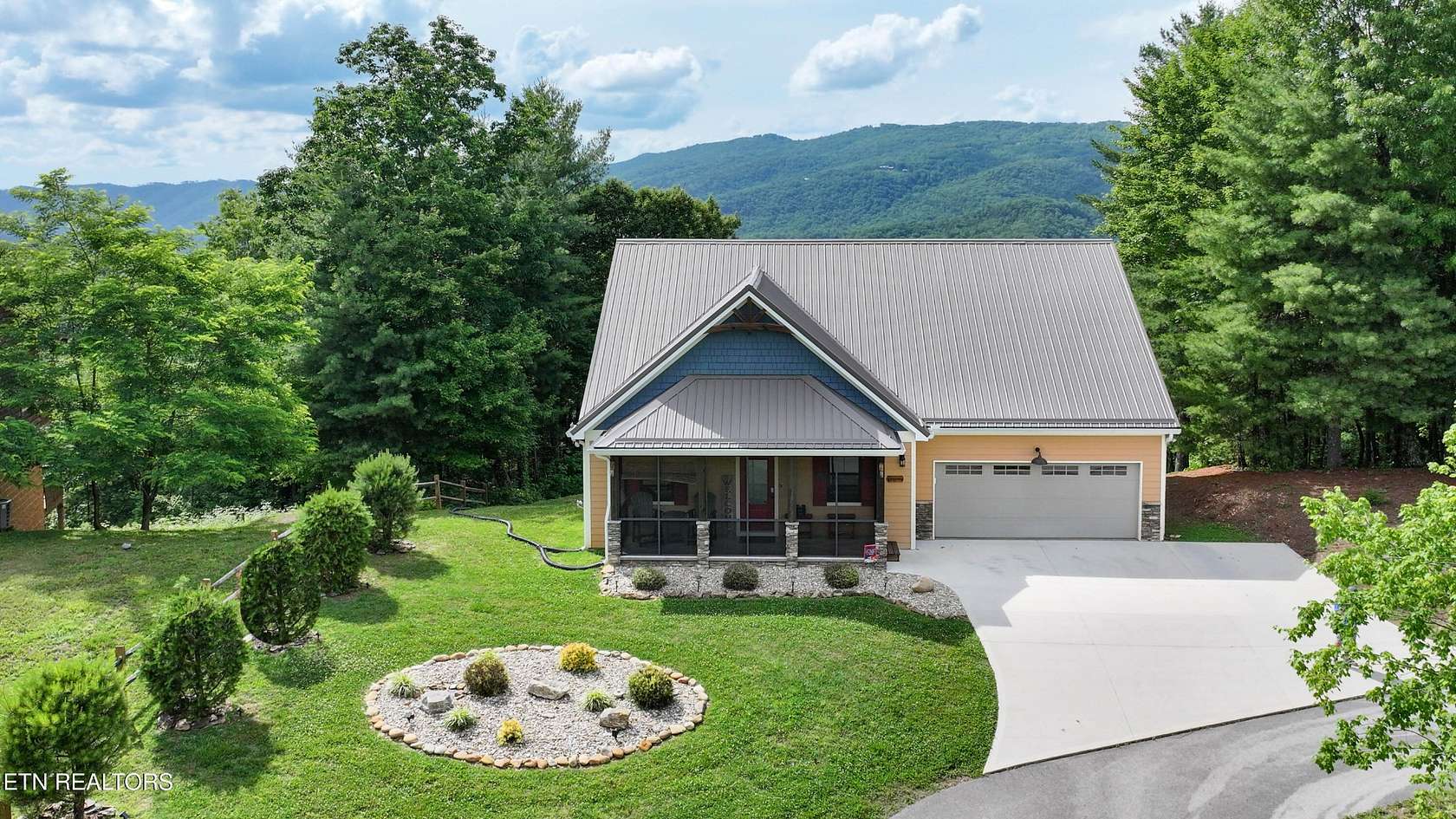 1.5 Acres of Land with Home for Sale in Walland, Tennessee