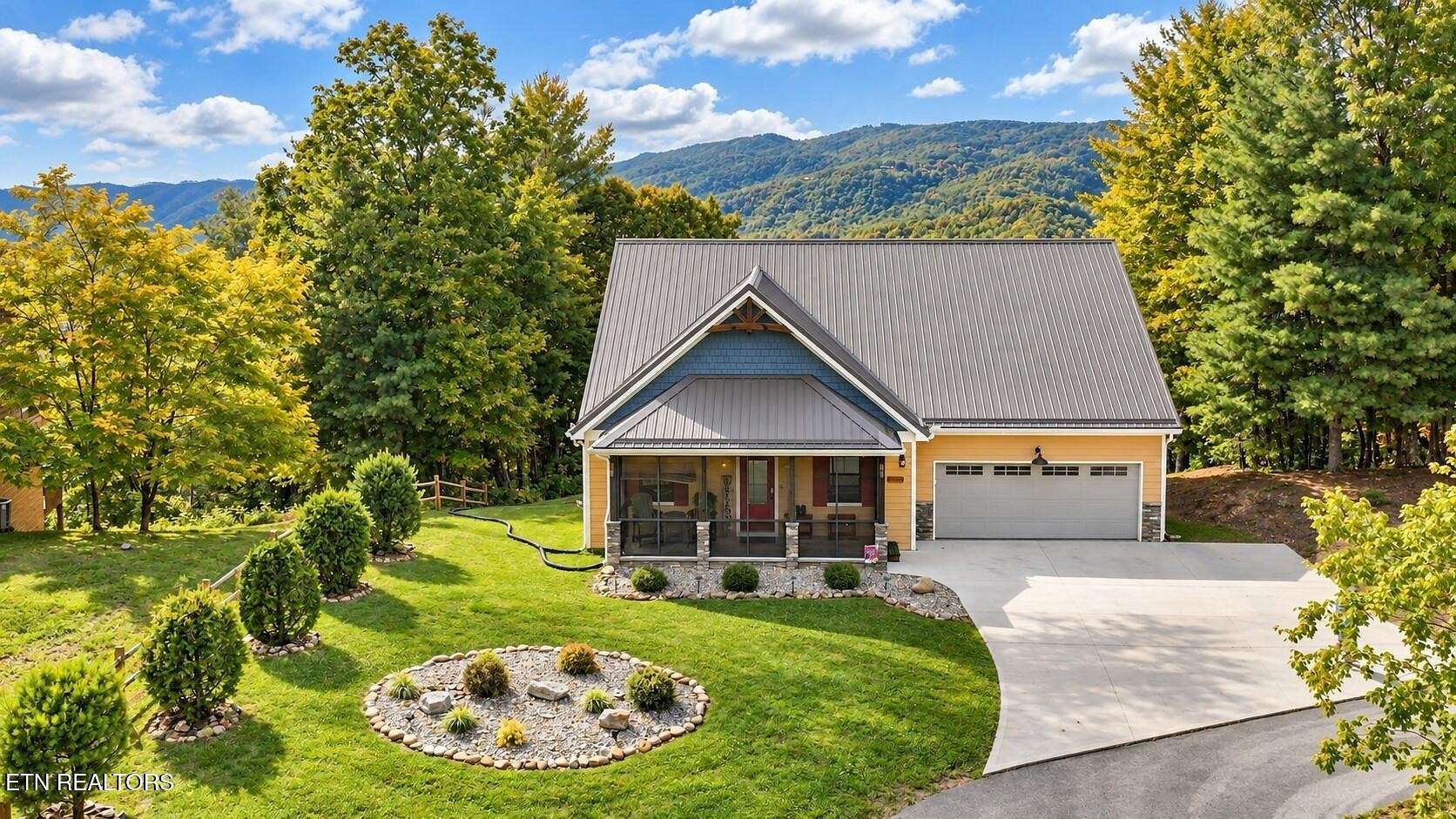 1.5 Acres of Land with Home for Sale in Walland, Tennessee