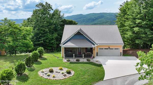 1.5 Acres of Land with Home for Sale in Walland, Tennessee