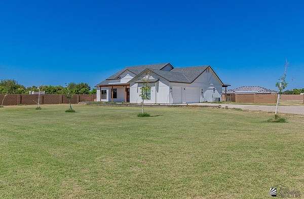 2 Acres of Land with Home for Sale in Yuma, Arizona