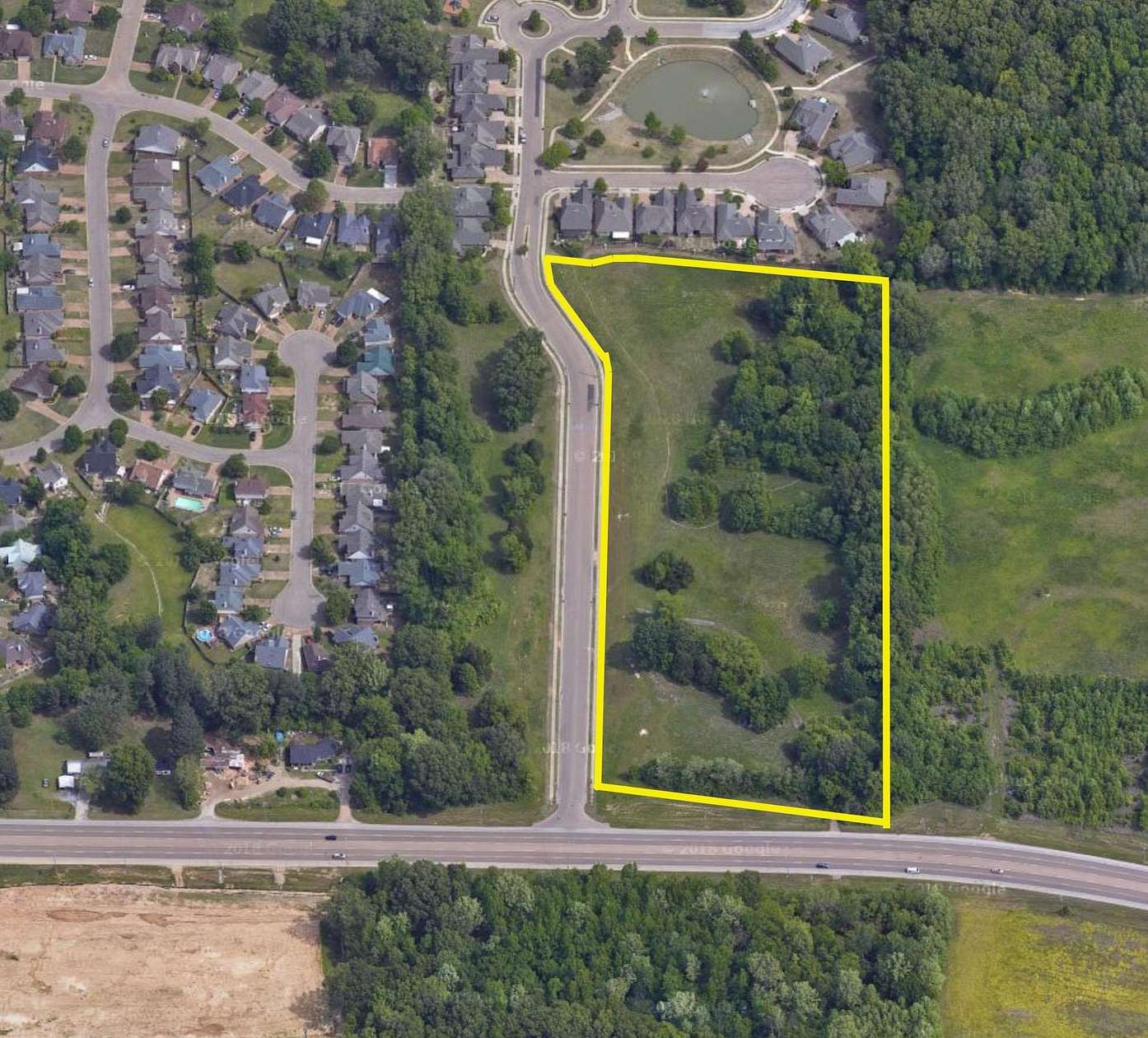 10 Acres of Commercial Land for Sale in Lakeland, Tennessee