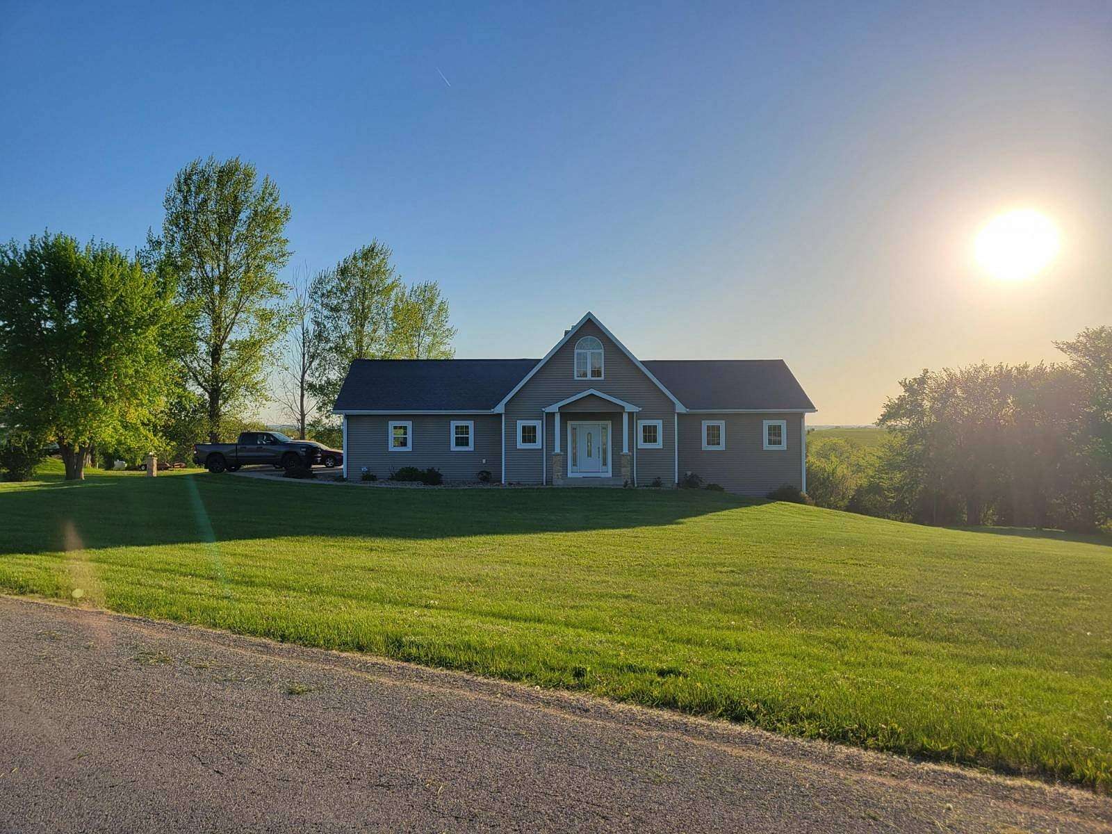 2.16 Acres of Land with Home for Sale in East Dubuque, Illinois