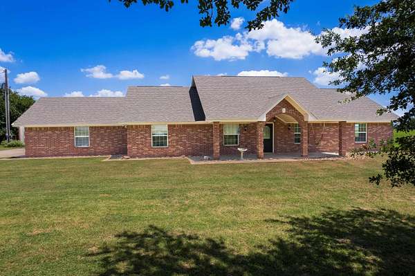 3.56 Acres of Land with Home for Sale in Mount Vernon, Texas