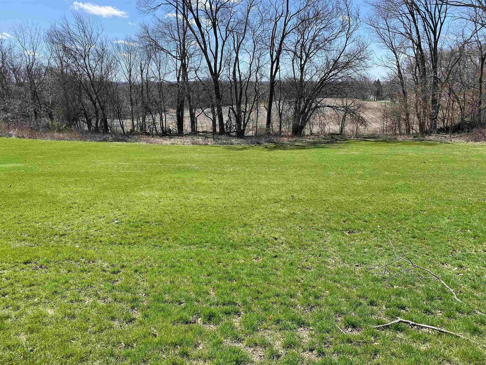 0.82 Acres of Commercial Land for Sale in Freeport, Illinois