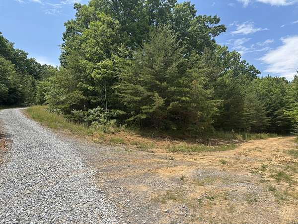 12 Acres of Recreational & Residential Land for Sale in Dunlap, Tennessee