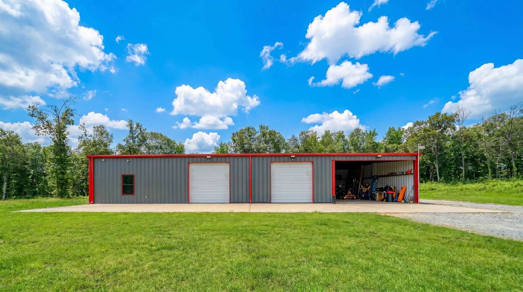 5 Acres of Land with Home for Sale in Kilgore, Texas