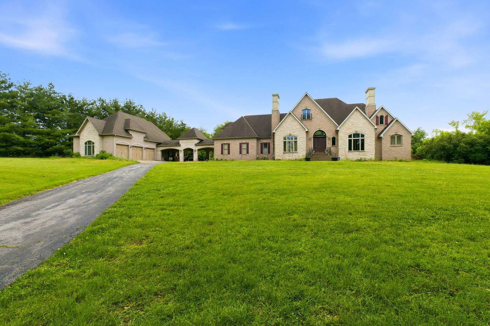 10 Acres of Land with Home for Sale in Simpsonville, Kentucky
