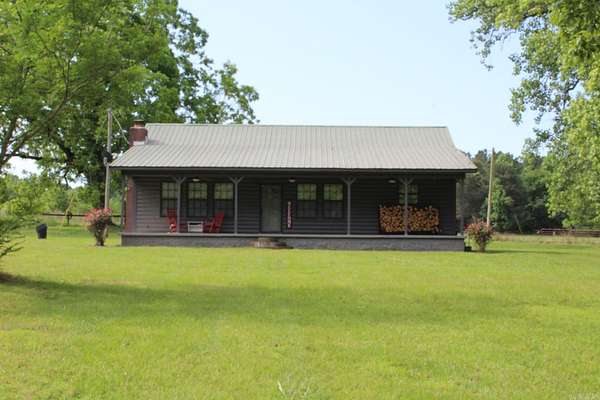 13 Acres of Land with Home for Sale in Nashville, Arkansas