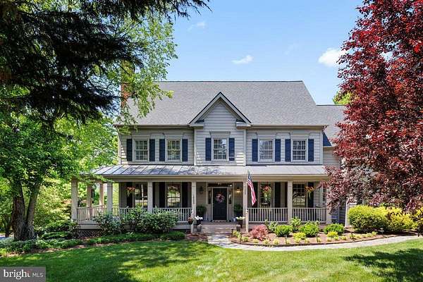 1.5 Acres of Land with Home for Sale in Round Hill, Virginia