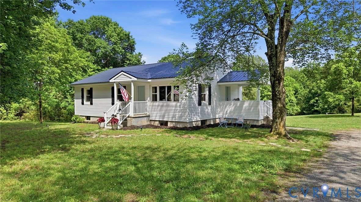 2.9 Acres of Land with Home for Sale in Amelia Court House, Virginia