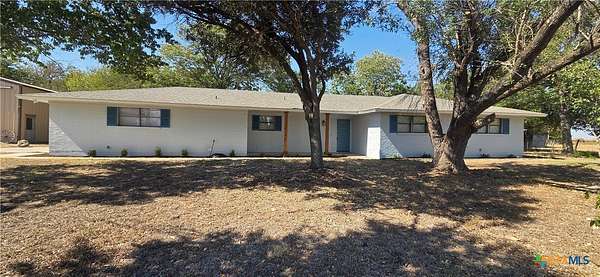 8.8 Acres of Land with Home for Sale in Temple, Texas