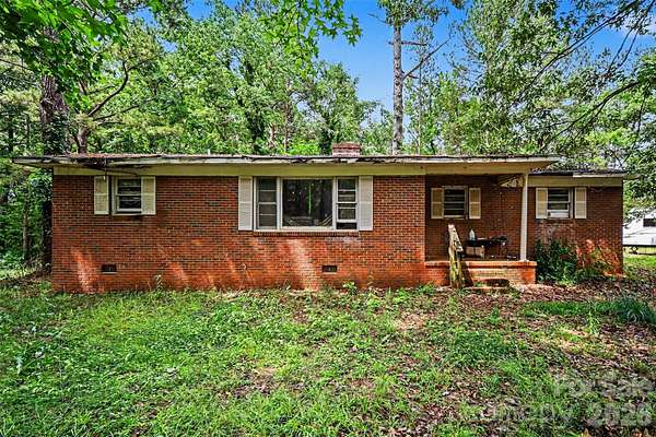 2.57 Acres of Land with Home for Sale in Edgemoor, South Carolina