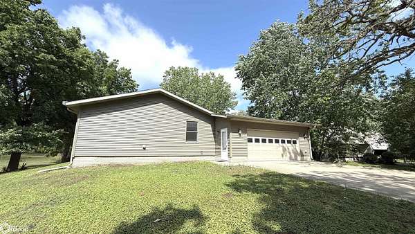 1.53 Acres of Land with Home for Sale in Mason City, Iowa