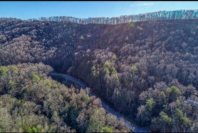 31.7 Acres of Land for Sale in Oliver Springs, Tennessee