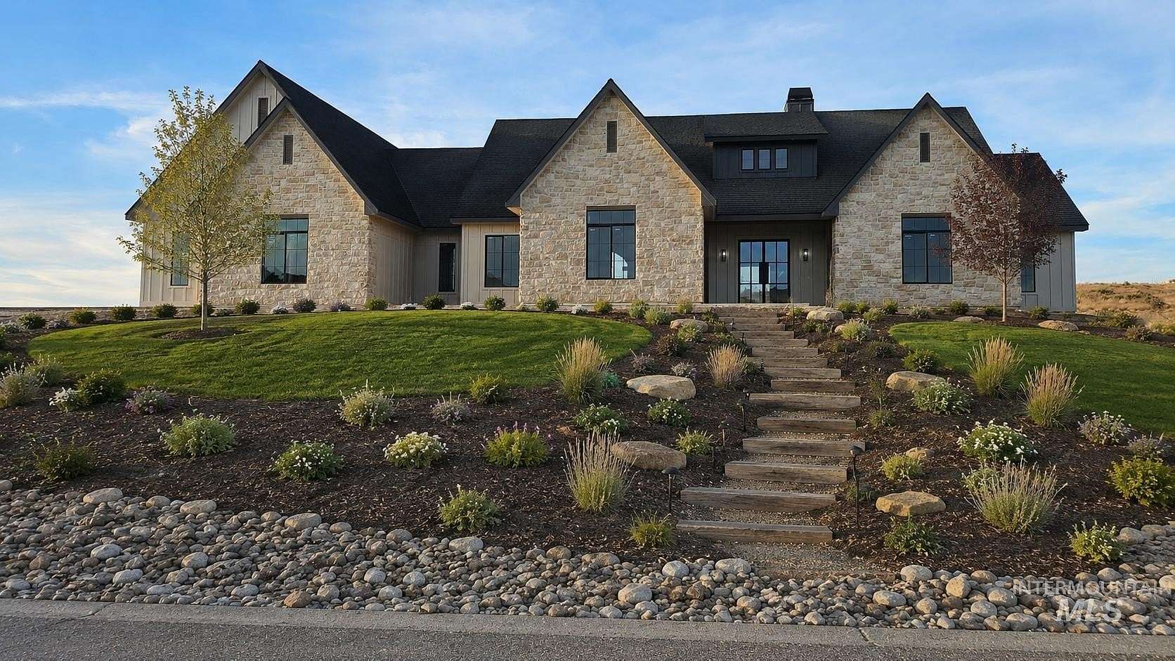 1.5 Acres of Land with Home for Sale in Caldwell, Idaho