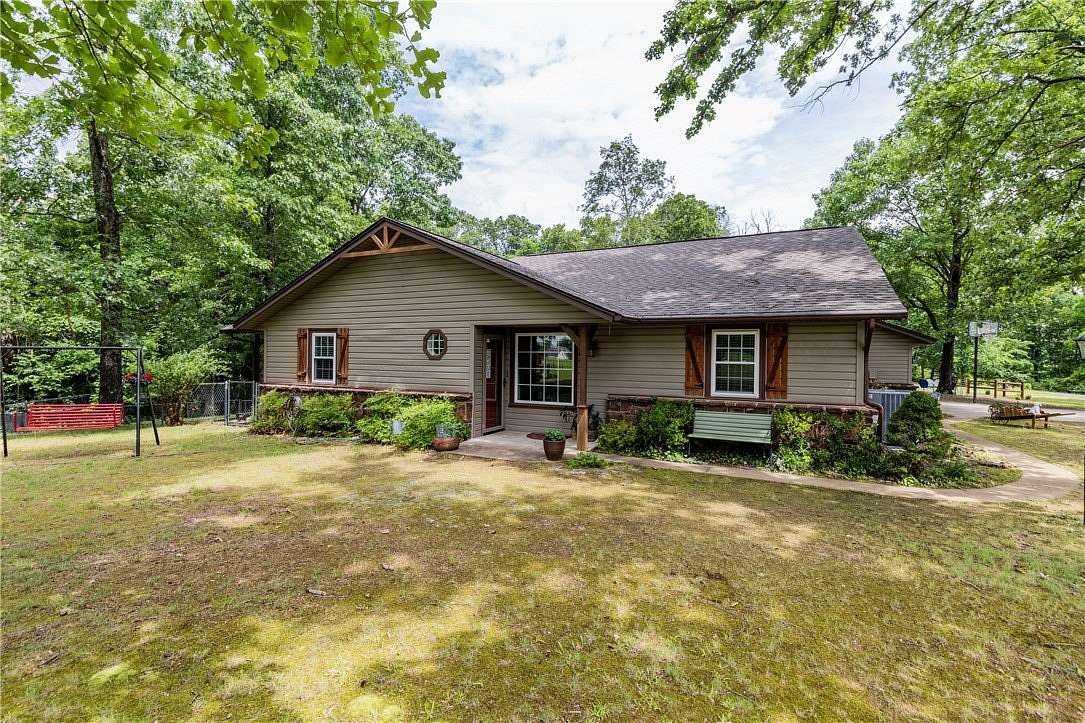 6 Acres of Land with Home for Sale in Bentonville, Arkansas