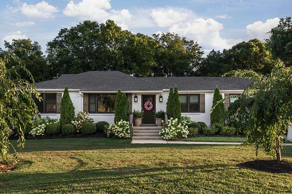 2.26 Acres of Land with Home for Sale in Nashville, Tennessee
