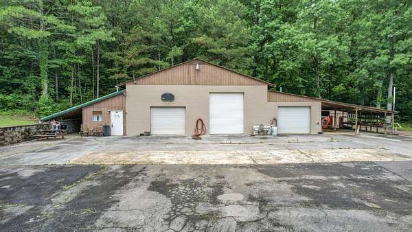 7.55 Acres of Mixed-Use Land for Sale in Cleveland, Tennessee
