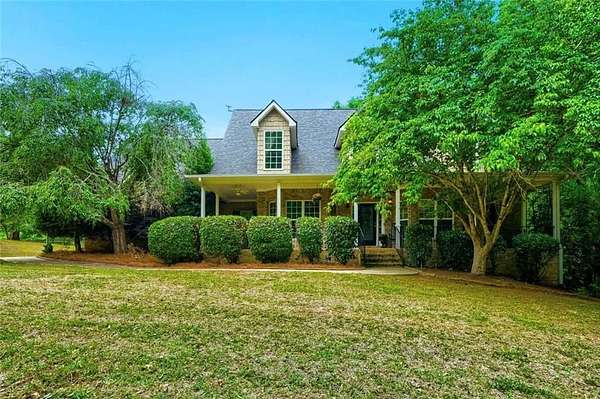 12.7 Acres of Land with Home for Sale in McDonough, Georgia