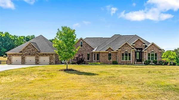 39 Acres of Recreational Land with Home for Sale in Graham, North Carolina