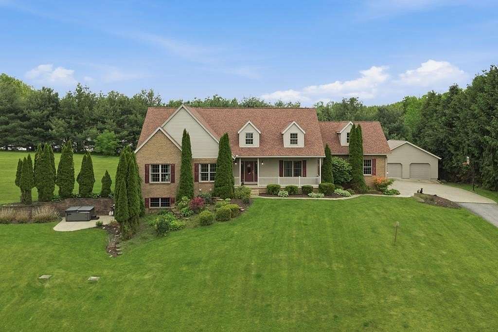 6.6 Acres of Land with Home for Sale in Mansfield, Ohio