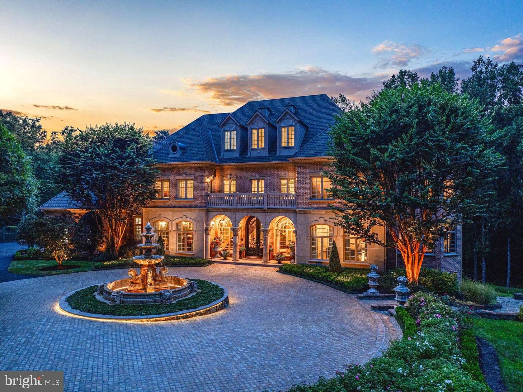 2.33 Acres of Land with Home for Sale in Great Falls, Virginia
