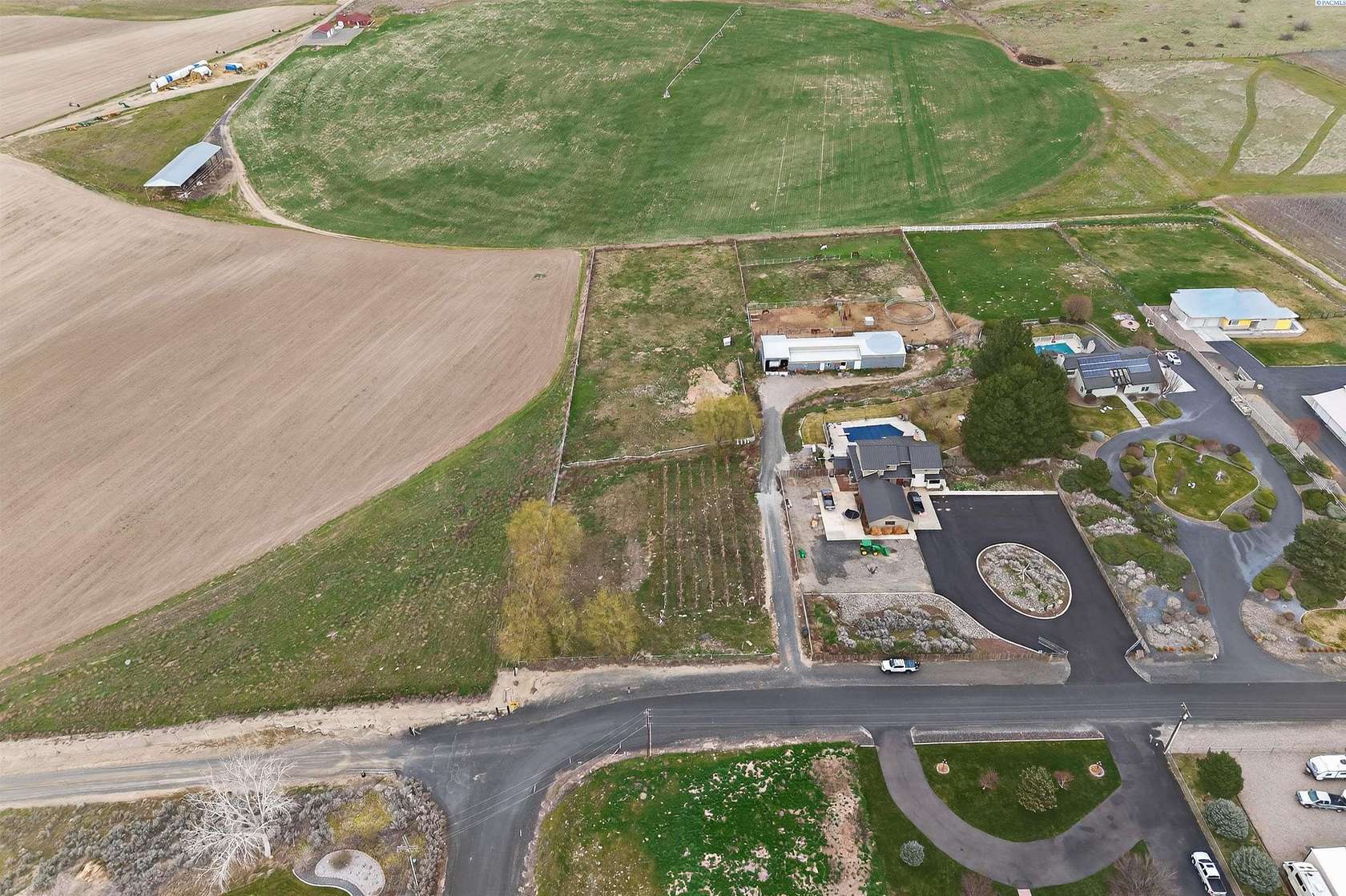 2.33 Acres of Residential Land for Sale in Kennewick, Washington