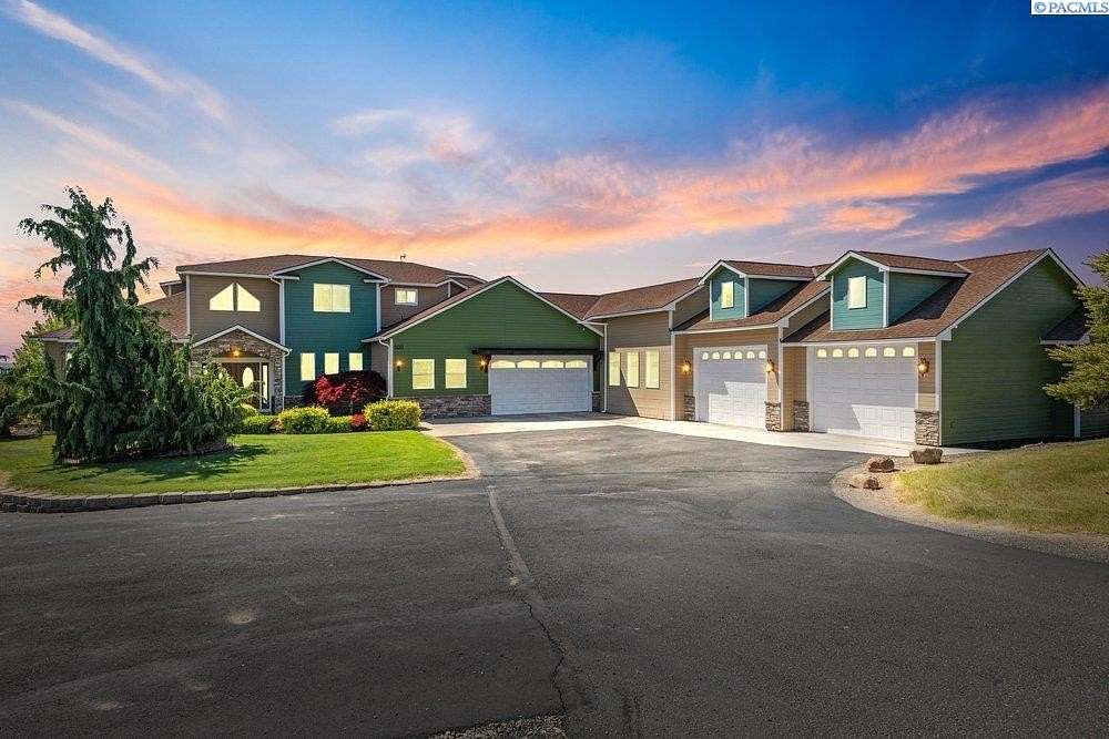 2.26 Acres of Land with Home for Sale in Yakima, Washington