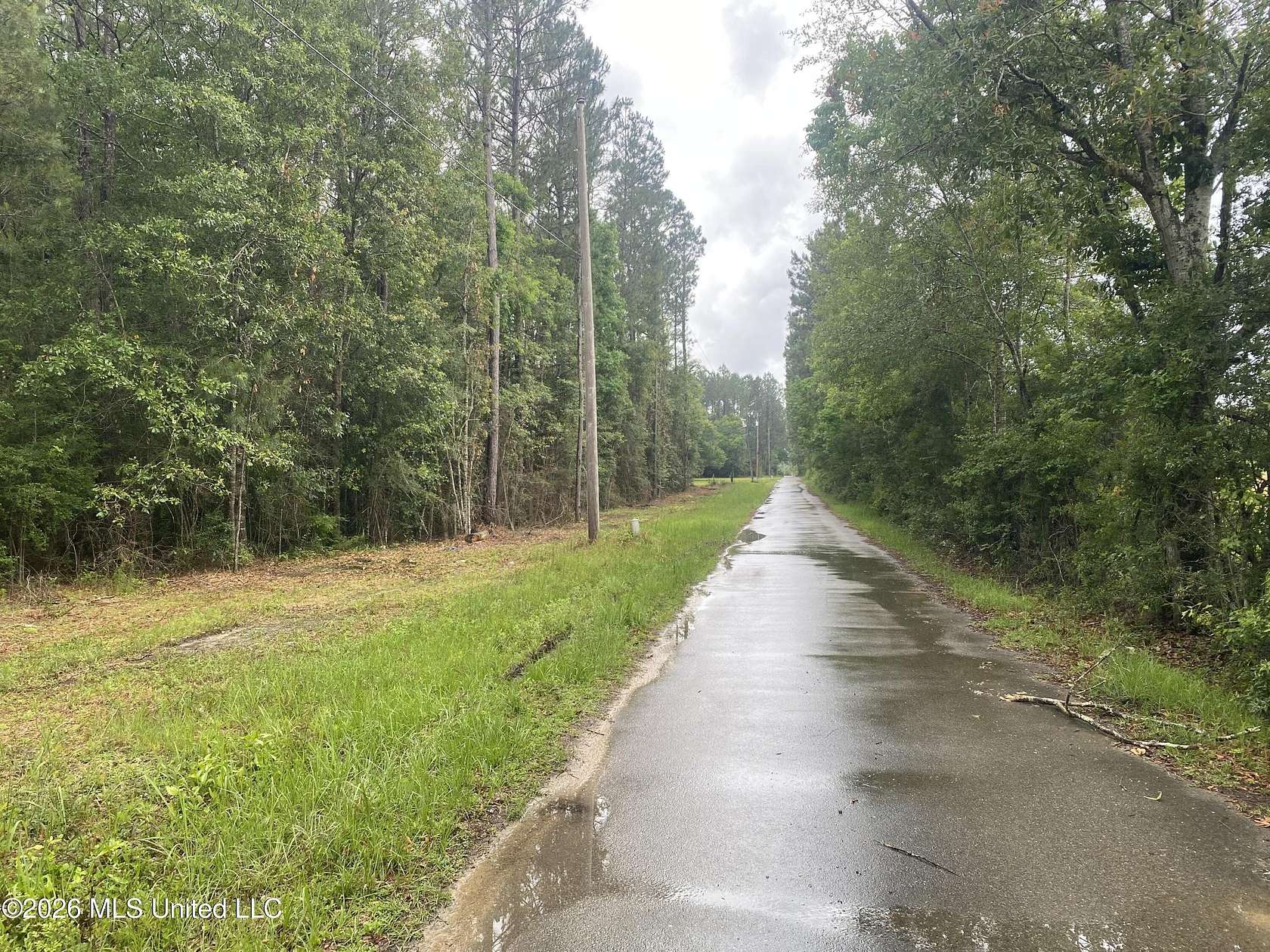 8.6 Acres of Residential Land for Sale in Saucier, Mississippi