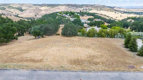 1 Acre of Land for Sale in Paso Robles, California