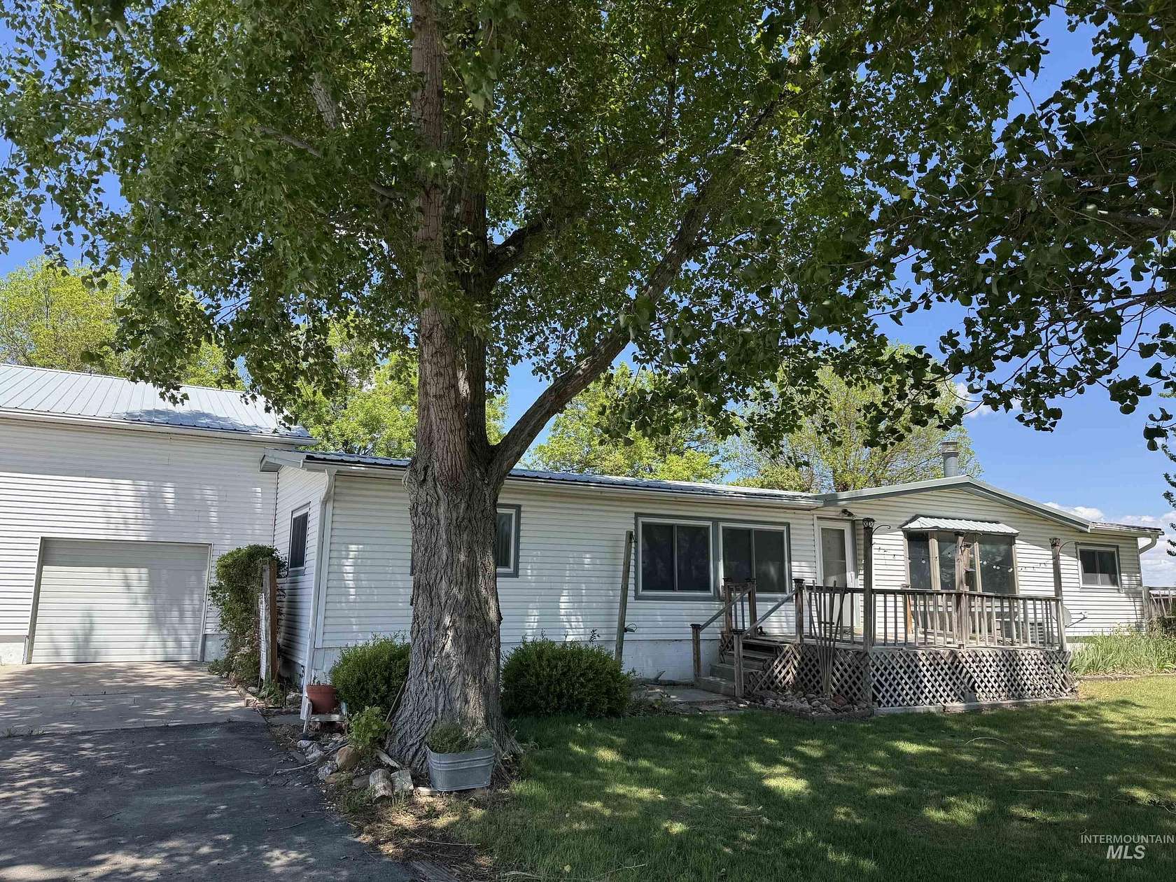 2.64 Acres of Land with Home for Sale in Jerome, Idaho