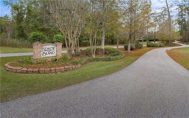 2.59 Acres of Residential Land for Sale in Madisonville, Louisiana