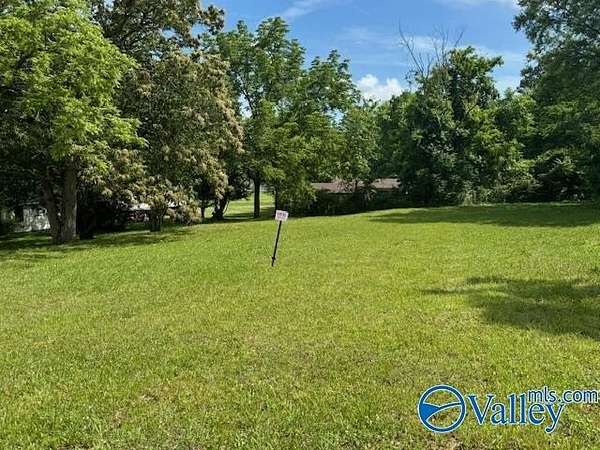 0.34 Acres of Commercial Land for Sale in Fort Payne, Alabama