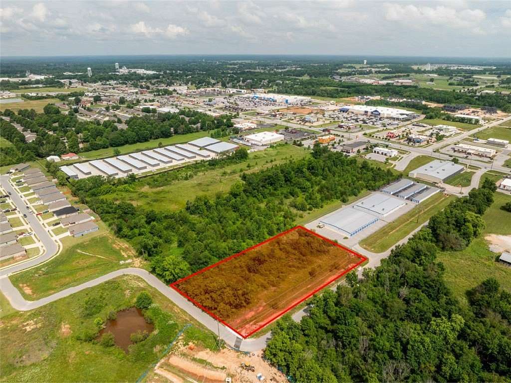 0.84 Acres of Commercial Land for Sale in Siloam Springs, Arkansas