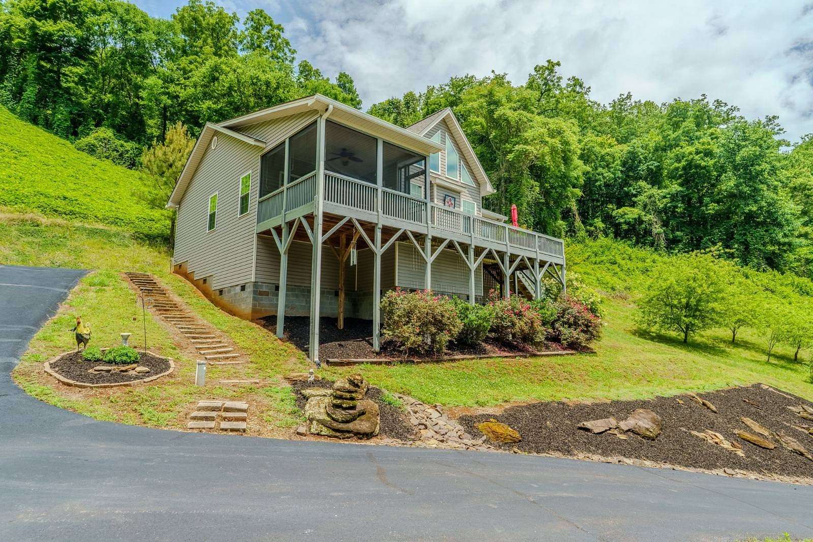 17 Acres of Land with Home for Sale in Madisonville, Tennessee