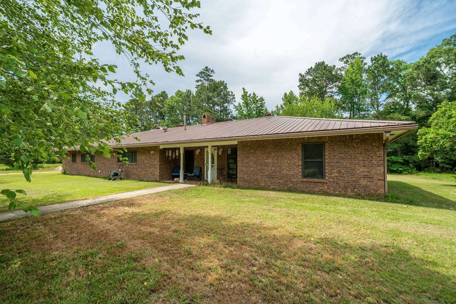 5 Acres of Land with Home for Auction in Camden, Arkansas