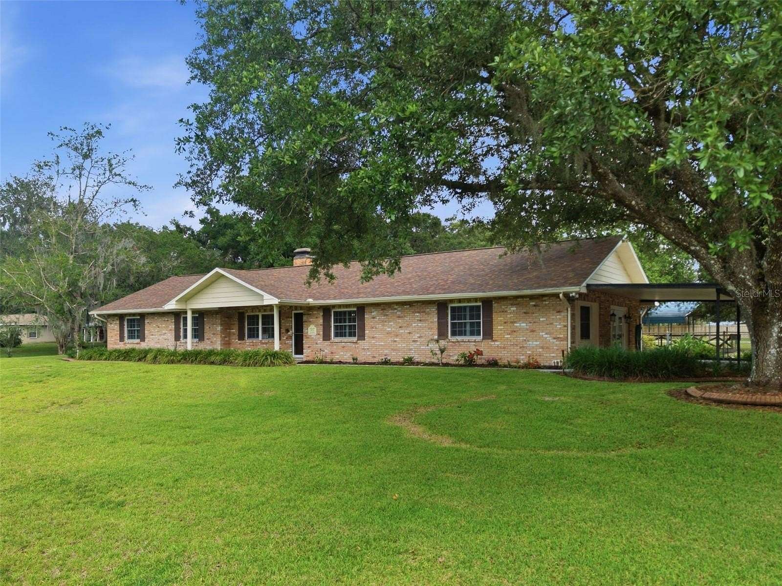 1.56 Acres of Land with Home for Sale in Thonotosassa, Florida
