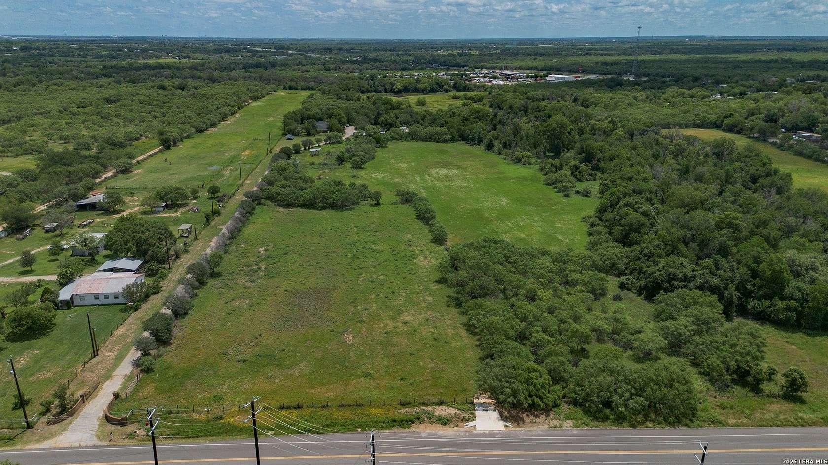 33.6 Acres of Recreational Land for Sale in Atascosa, Texas