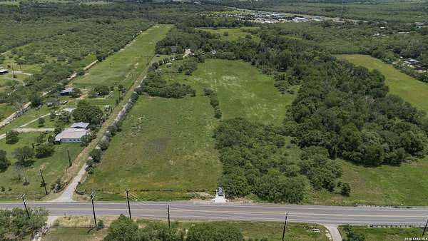 16.3 Acres of Land for Sale in Atascosa, Texas