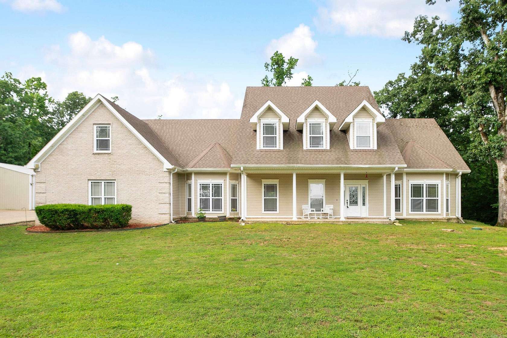 2.24 Acres of Land with Home for Sale in Benton, Arkansas