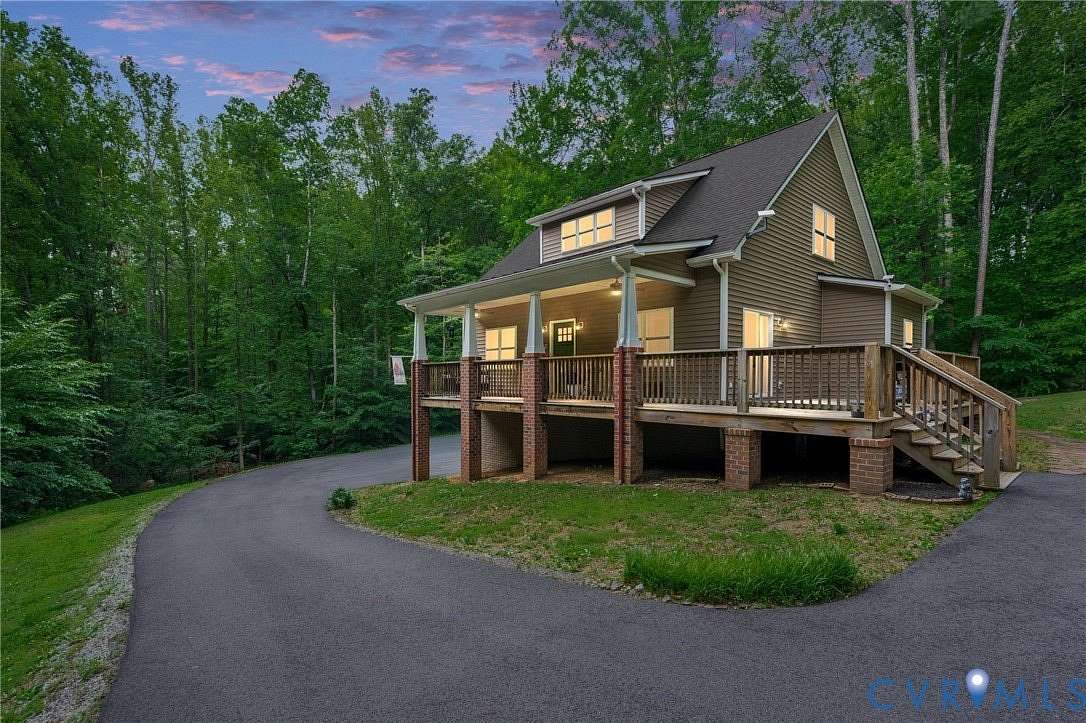 2.89 Acres of Land with Home for Sale in Montpelier, Virginia