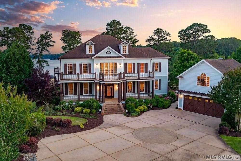 2.39 Acres of Land with Home for Sale in Gasburg, Virginia