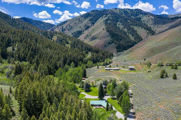 33.5 Acres of Recreational Land with Home for Sale in Ketchum, Idaho
