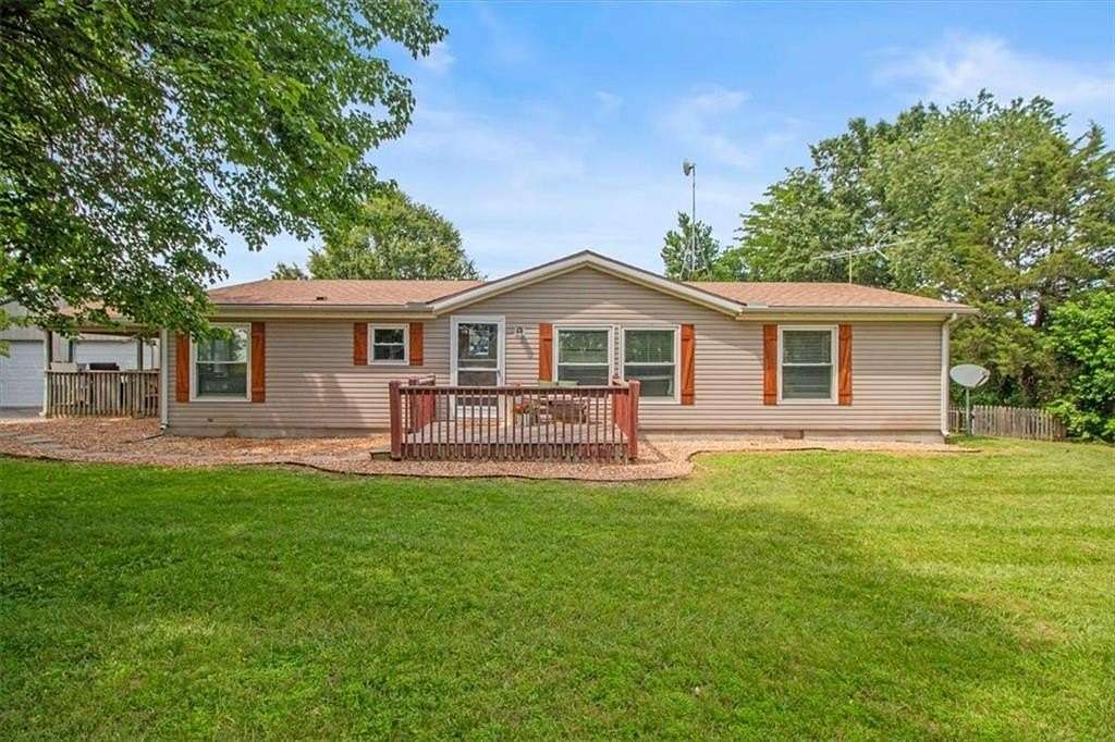 2.9 Acres of Land with Home for Sale in Odessa, Missouri