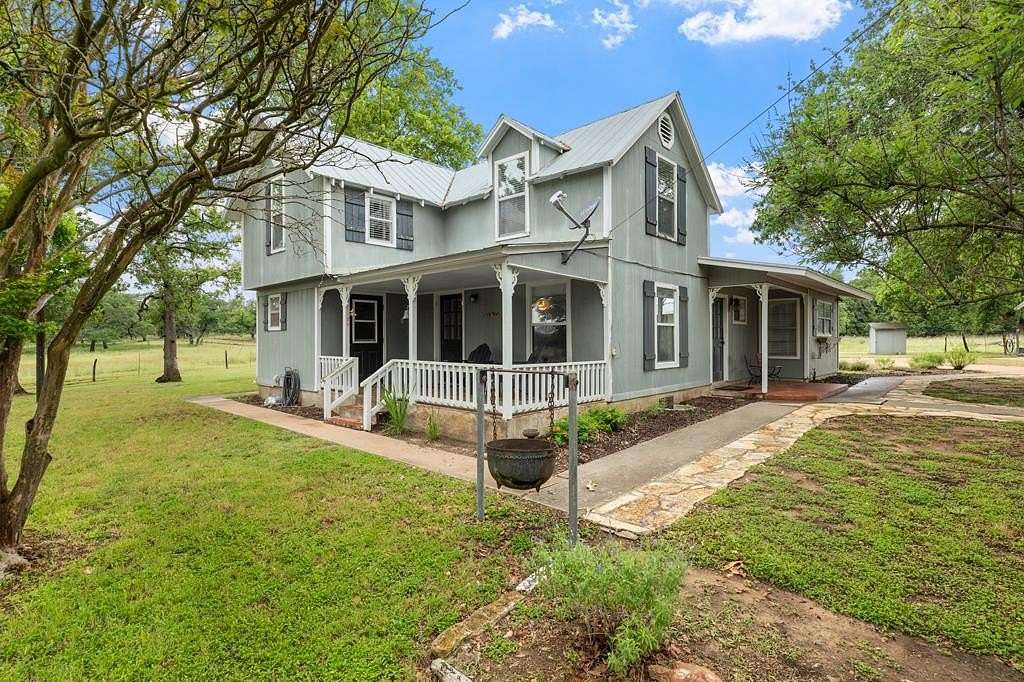 33 Acres of Land with Home for Sale in Fredericksburg, Texas