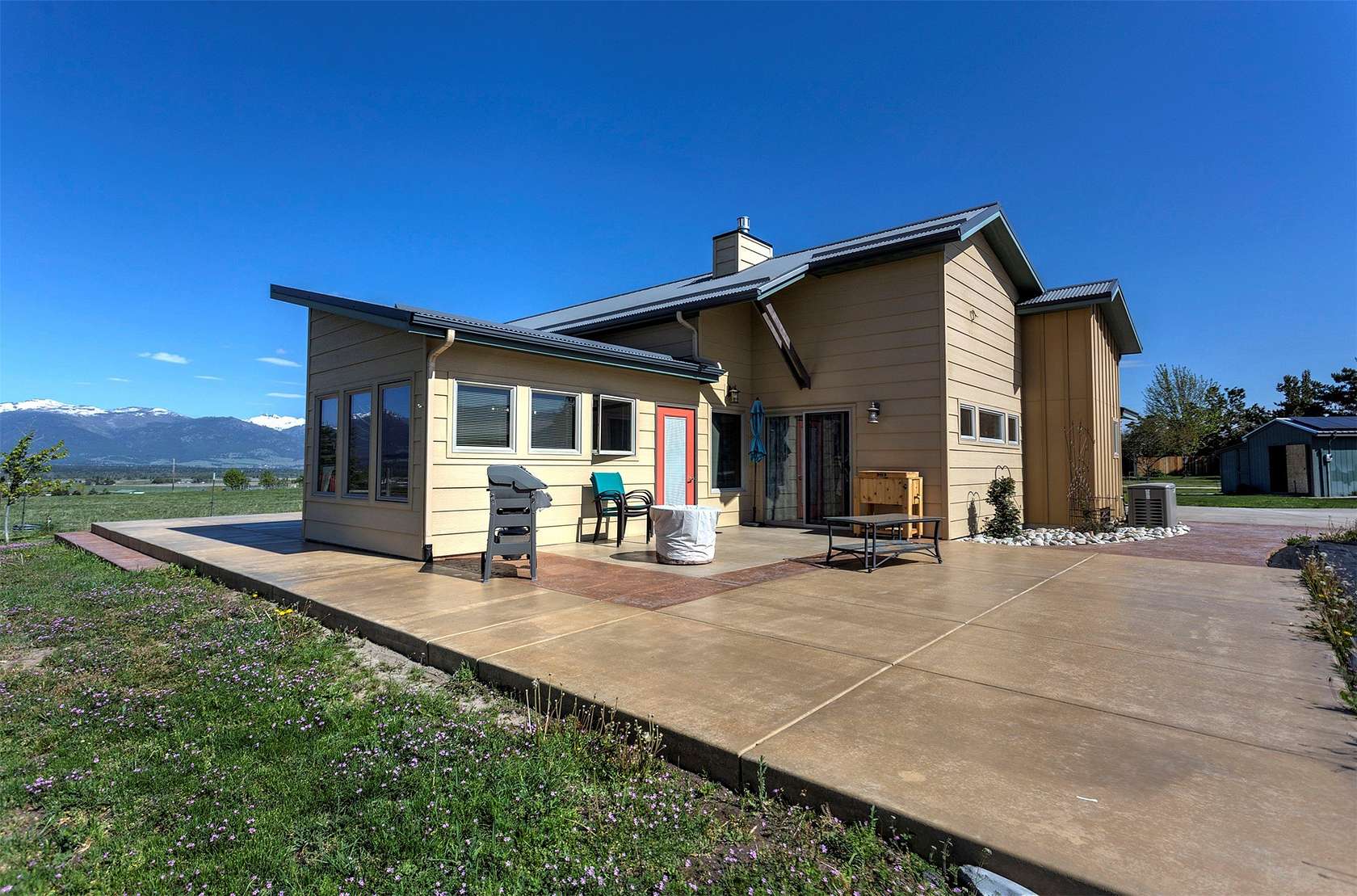 10.3 Acres of Land with Home for Sale in Corvallis, Montana
