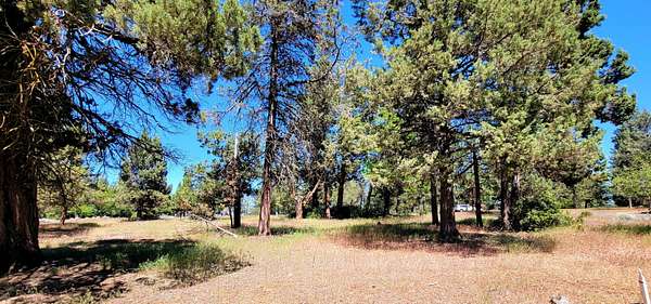 0.53 Acres of Residential Land for Sale in Klamath Falls, Oregon