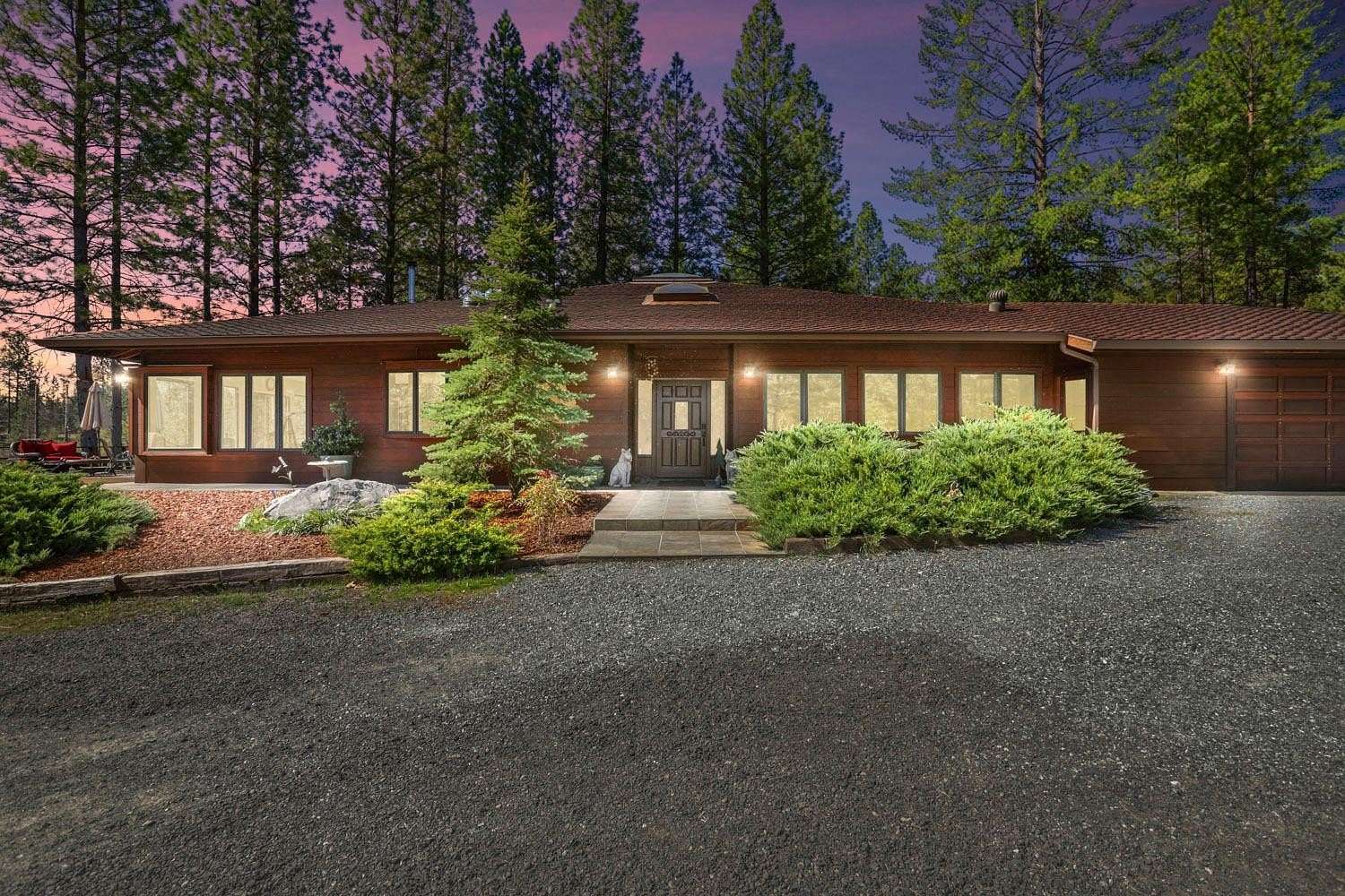26.4 Acres of Land with Home for Sale in Coulterville, California